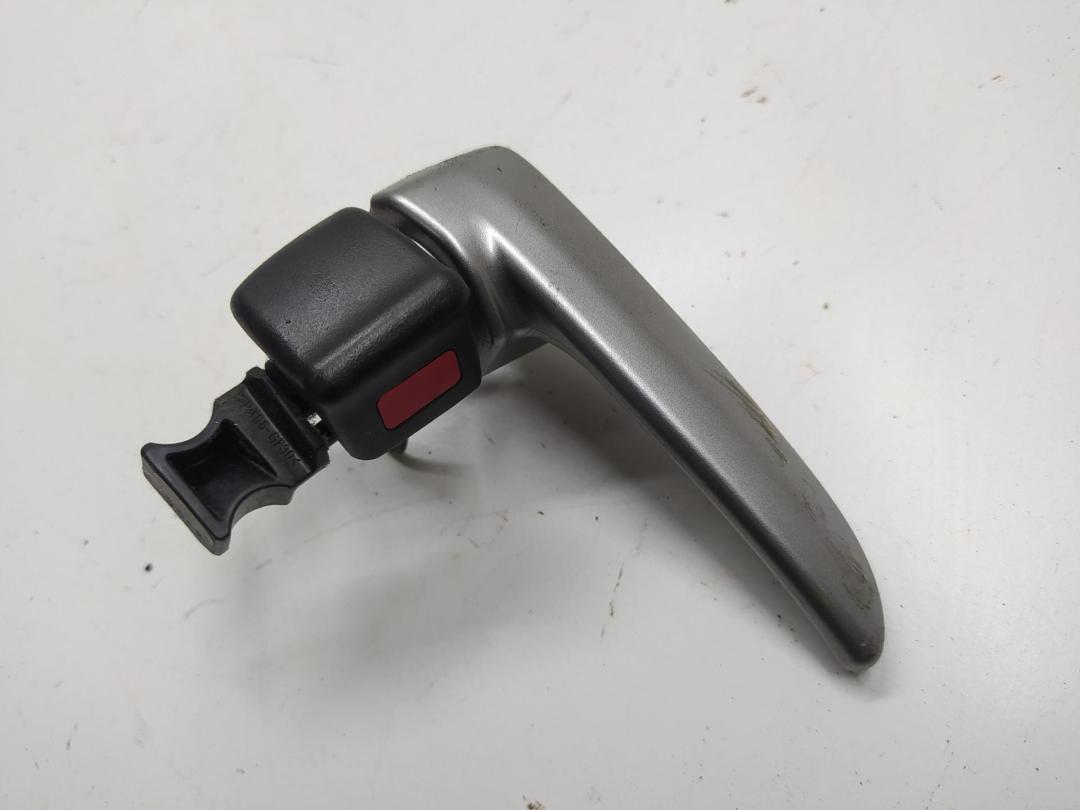 ручка внутренняя передняя правая Mazda 3 BK 2007, 1.6 л., дизель, МКПП, синий, хетчбэк 5 дв., D351-58-330D-02