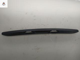 накладка подсветки номера Ford Fusion 1 поколение 2002, 1.4 л., бензин, МКПП, серый, хетчбэк 5 дв., 2N11N43404AG