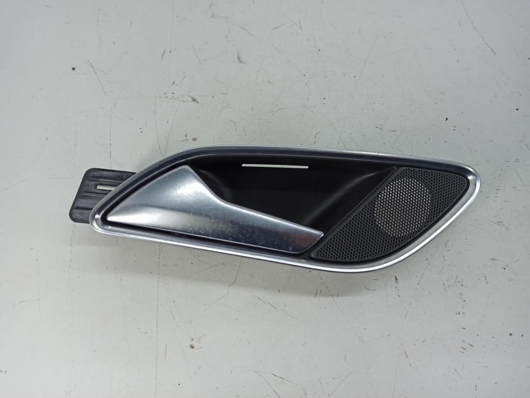 ручка внутренняя задняя левая Audi Q3 8U 2012, 2.0 л., дизель, АКПП, серый, внедорожник 5 дв., 8U0839019C