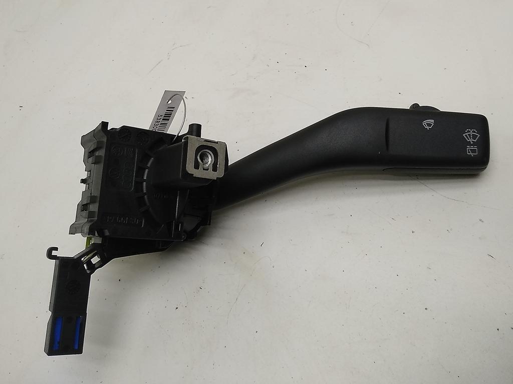переключатель дворников Volkswagen Caddy 2004, 2.0 л., дизель, МКПП, белый, фургон, 1K0953519