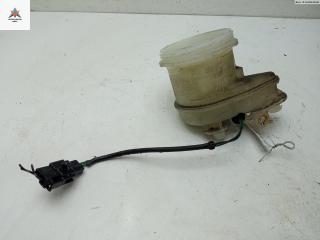 бачок тормозной жидкости Mitsubishi Colt 5 поколение (CJO) 1998, 1.3 л., бензин, МКПП, синий, хетчбэк 3 дв.