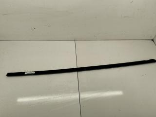 Молдинг стекла двери задней правой наружный Volkswagen Passat B3 1990, 1.8 л., бензин, МКПП, красный, универсал