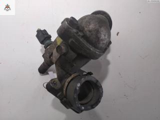 корпус термостата Mitsubishi Space Star 1 поколение 1999, 1.3 л., бензин, МКПП, серый, хетчбэк 5 дв.