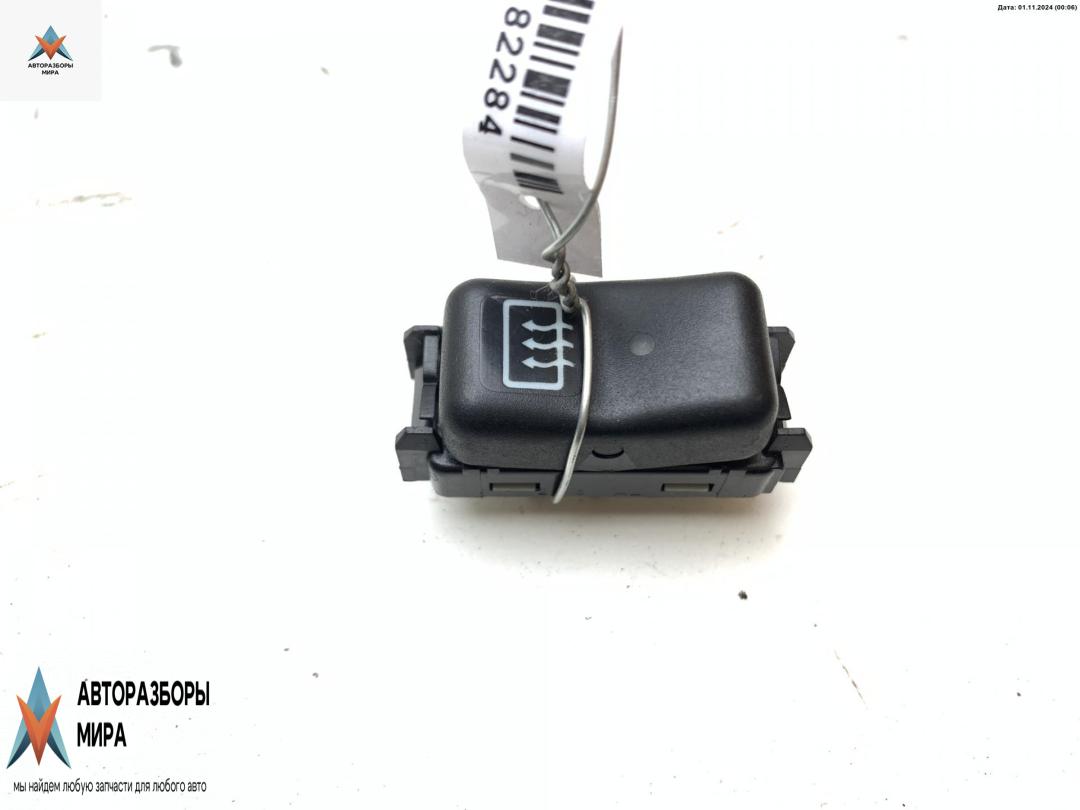 кнопка обогрева заднего стекла Mercedes-Benz C-Класс W202/S202 1995, 1.8 л., бензин, АКПП, серый, седан, 1408205110 - фото №1