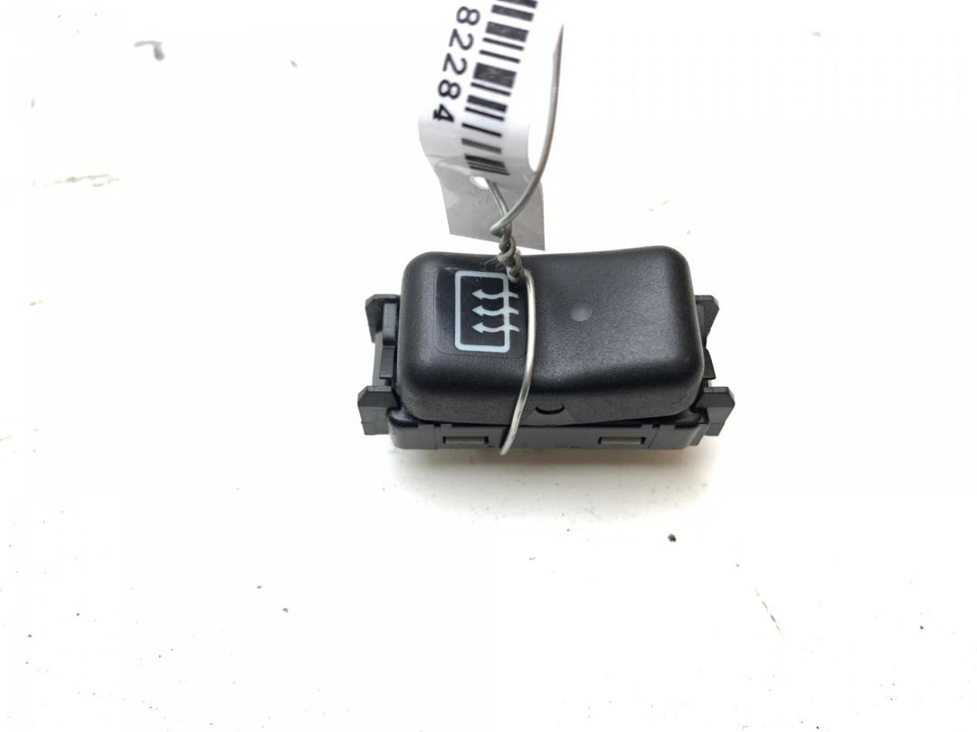 кнопка обогрева заднего стекла Mercedes-Benz C W202 1995, 1.8 л., бензин, АКПП, серый, седан, 1408205110