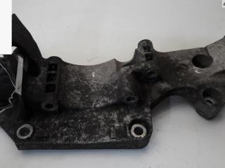 кронштейн генератора Skoda Octavia mk1 (A4 1U) 1999, 2.0 л., бензин, МКПП, серый, универсал