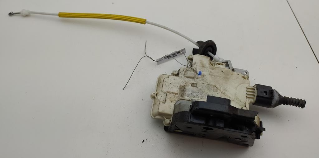 замок двери задней правой Audi A4 B7 2007, 2.0 л., дизель, МКПП, серый, универсал, 8E0839016AA