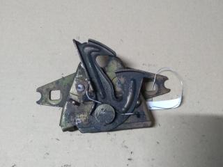 замок капота Volkswagen Passat B4 1995, 1.8 л., бензин, МКПП, серый, универсал, 3A0805591