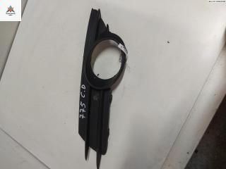 заглушка (решетка) в бампер Opel Corsa D [рестайлинг] 2010, 1.2 л., бензин, МКПП, синий, хетчбэк 5 дв., 13211478