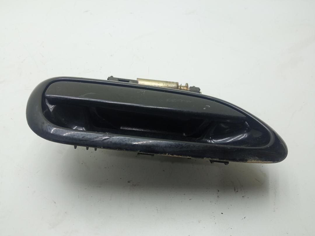 ручка наружная задняя правая Subaru Legacy 3 поколение 2001, 2.0 л., бензин, МКПП, чёрный, универсал, GF20 - фото №1