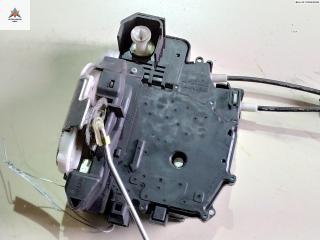 замок двери передней правой Mitsubishi Colt 6 поколение (Z20/Z30) 2007, 1.1 л., бензин, МКПП, чёрный, хетчбэк 3 дв.