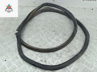 уплотнитель двери Volkswagen Polo 3 поколение 1998, 1.9 л., дизель, МКПП, чёрный, универсал