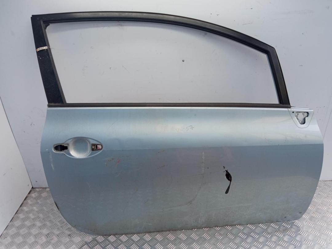 дверь сдвижная Toyota Auris 2007, серый, хетчбэк 3 дв.