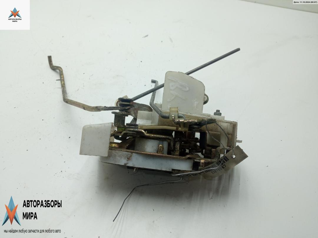 замок двери передней правой Mazda MX-3 1 поколение 1997, 1.6 л., бензин, МКПП, серый, купе - фото №1