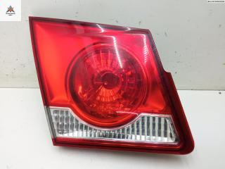 фонарь крышки багажника левый Chevrolet Cruze 1 поколение 2010, 1.6 л., бензин, МКПП, чёрный, седан, 96830489