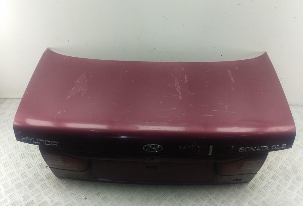 крышка багажника Hyundai Sonata 1995, красный, седан
