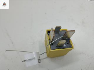 реле (прочие) Opel Zafira 2 поколение (B) 2007, 1.9 л., дизель, АКПП, синий, минивэн, 90226846