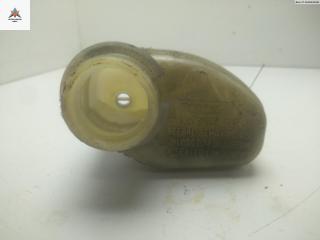 бачок тормозной жидкости Toyota Avensis 1 поколение (T220) 1998, 1.8 л., бензин, МКПП, синий, седан, 03350884201