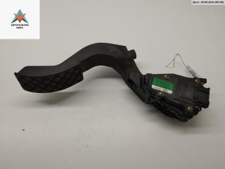 педаль Audi A6 4B/C5 2000, 1.8 л., бензин, МКПП, серый, седан, 8D1721523A