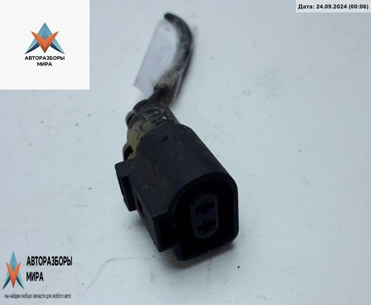 разъем (фишка) проводки Volkswagen Golf 4 поколение 2003, 1.9 л., дизель, МКПП, синий, универсал, 1J0973722 - фото №1