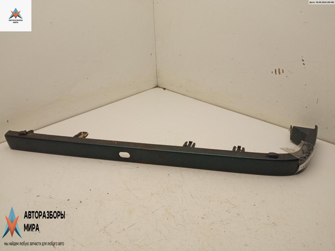 ресничка (ус) правой фары Volvo 940 1 поколение 1992, 2.3 л., бензин, МКПП, синий, универсал, 1358551 - фото №1