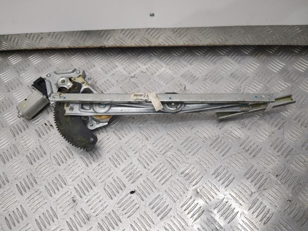 стеклоподъемник электрический передний правый Nissan Micra K13 2011, 1.2 л., бензин, АКПП, серый, хетчбэк 5 дв.
