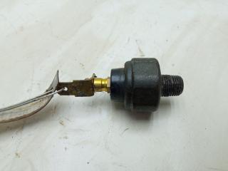 датчик давления масла Hyundai Coupe 2002-2007 2003, 2.0 л., бензин, МКПП, красный, купе