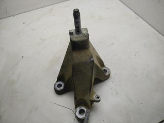 кронштейн КПП Ford Focus 1 поколение 1999, 1.4 л., бензин, МКПП, красный, универсал, 98AB7M125CF