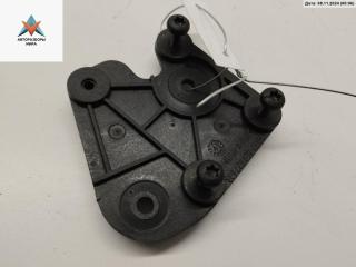 кронштейн (крепление) Audi A6 4B/C5 [рестайлинг] 2003, 2.5 л., дизель, АКПП, серый, универсал, 8E9827833