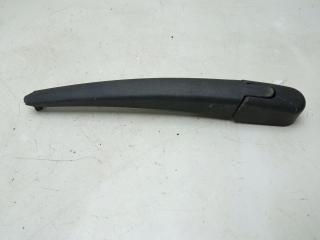 Щеткодержатель (поводок стеклоочистителя) задний Hyundai i30 FD 2009, 1.6 л., дизель, МКПП, красный, хетчбэк 5 дв., 988112L000