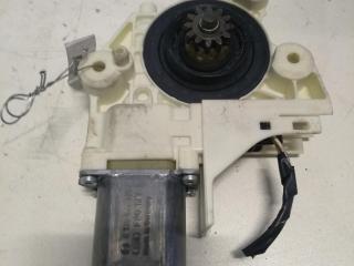 моторчик стеклоподъемника передний правый Ford Focus 2 поколение [рестайлинг] 2008, 1.6 л., дизель, МКПП, серый, универсал, 4M5T14553