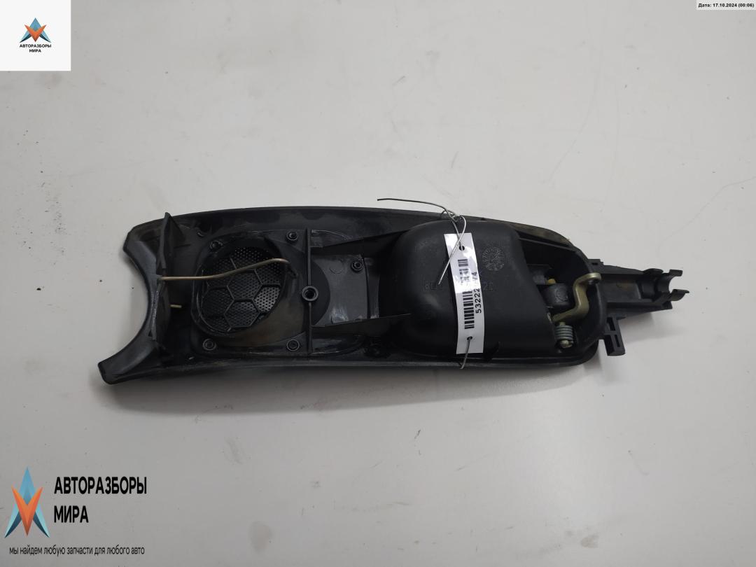 ручка внутренняя передняя правая Audi A4 B5 1995, 1.6 л., бензин, МКПП, чёрный, седан - фото №1