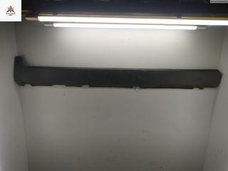 Накладка на порог наружная правая Ford Kuga 1 поколение 2008, 8V41S10154AC