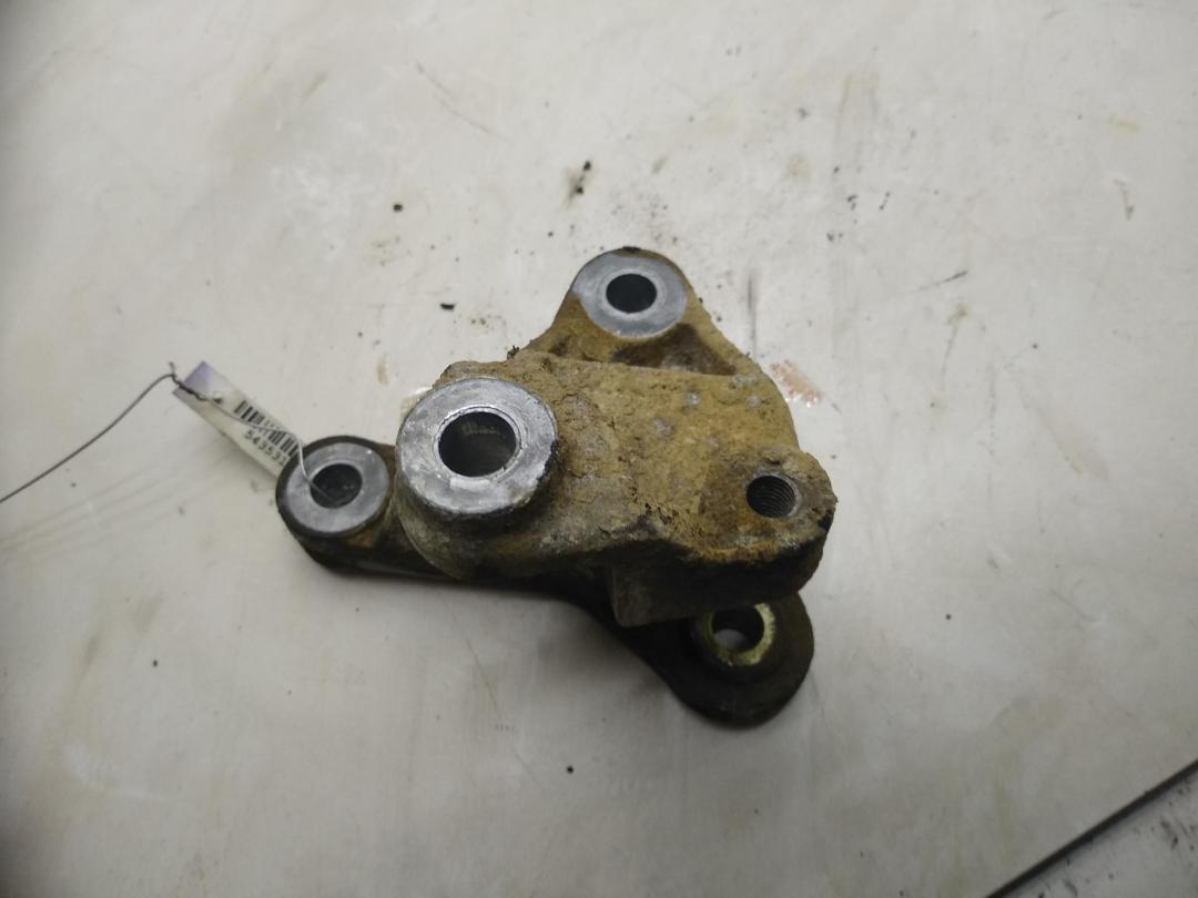 кронштейн КПП Ford Focus I 1999, 1.4 л., бензин, МКПП, красный, универсал, 98AB6P093CF