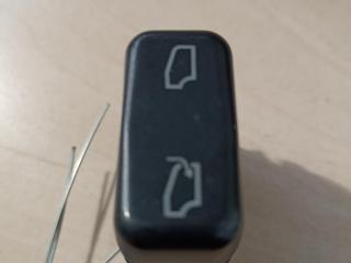 кнопка открывания люка Mercedes-Benz Atego 1 поколение 2002, 4.2 л., дизель, МКПП, синий, 0035456807