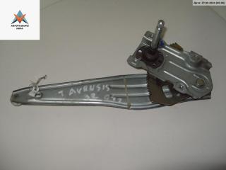 стеклоподъемник задний правый Toyota Avensis 2 поколение (T250) 2005, 2.0 л., дизель, МКПП, серый, хетчбэк 5 дв.