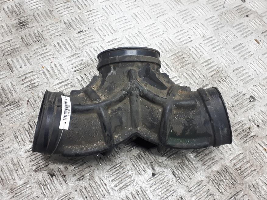 гофра инжектора Volkswagen Touareg 1 поколение 2003, 4.2 л., бензин, АКПП, внедорожник 5 дв., 7L6129623A - фото №1