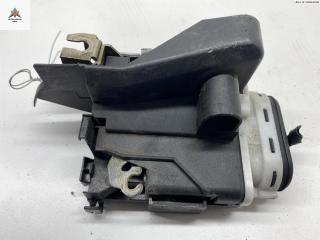 замок двери задней левой Audi A4 B5 1997, 2.4 л., бензин, МКПП, синий, универсал, 8D0839015A