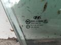 стекло двери передней правой Hyundai Sonata YF 2010, 2.0 л., бензин, МКПП, чёрный, седан - фото №2