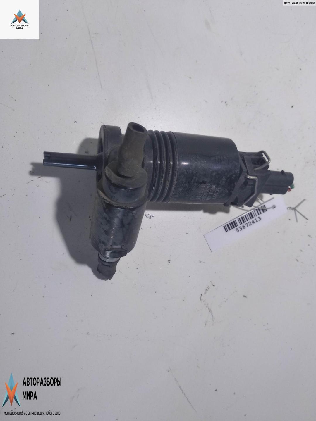 насос (моторчик) омывателя стекла Nissan Note E11 2007, серый, хетчбэк 5 дв. - фото №1