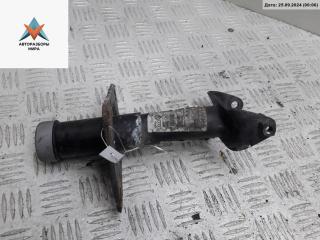 кронштейн переднего бампера Volkswagen Passat B5 1998, 1.6 л., бензин, АКПП, синий, универсал, 3B0807133A