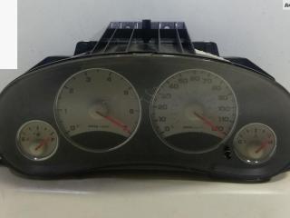 приборная панель Jeep Cherokee KJ 2003, 3.7 л., бензин, АКПП, красный, внедорожник 5 дв.