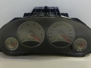 приборная панель Jeep Cherokee 2003, 3.7 л., бензин, АКПП, красный, внедорожник 5 дв.