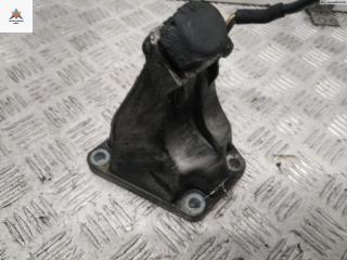 кронштейн двигателя Audi A6 4B/C5 1999, 2.5 л., дизель, МКПП, чёрный, универсал, 4B0199308