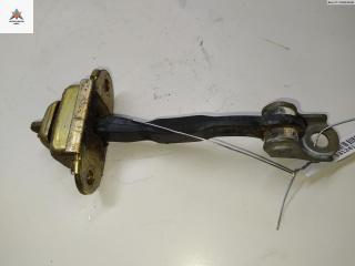 ограничитель открывания двери Nissan Primera P11 2001, хетчбэк 5 дв.