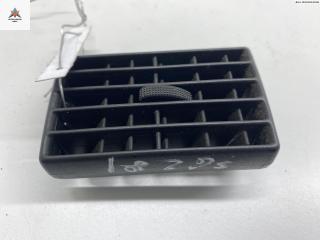 дефлектор обдува салона Audi 80 8C/B4 1992, 2.0 л., бензин, МКПП, зелёный, седан, 893820921