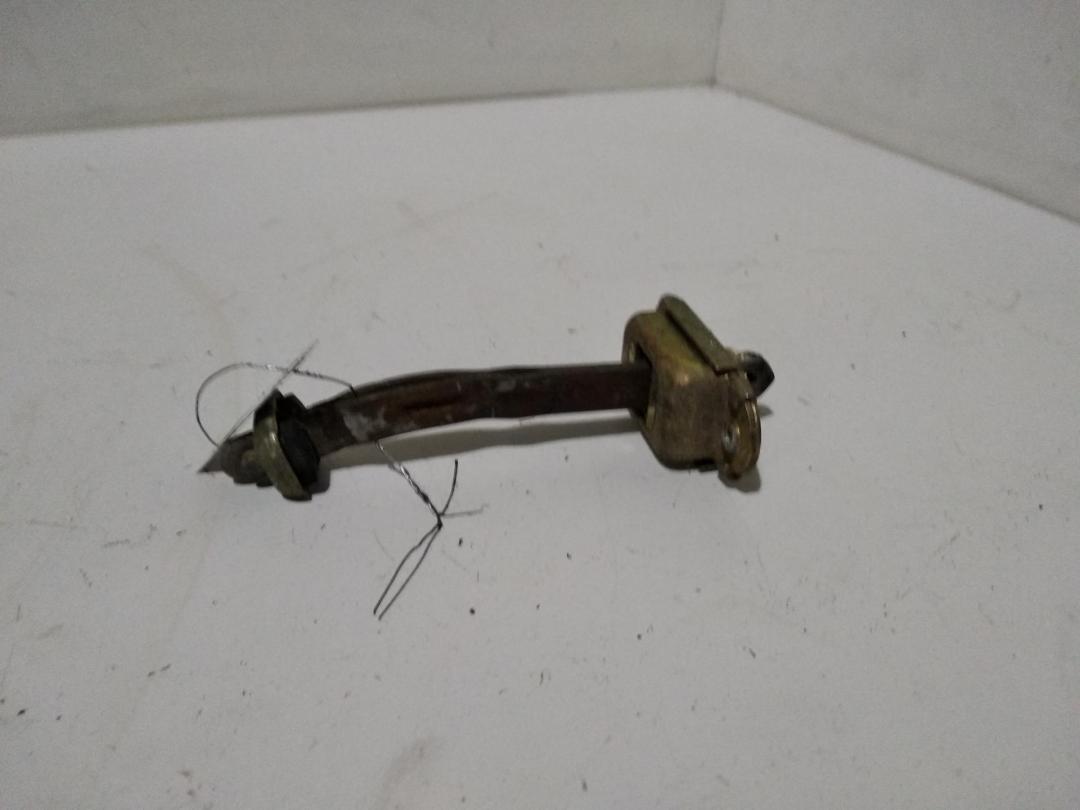 Ограничитель открывания двери задней Nissan Micra 2 поколение (K11) 2001, хетчбэк 5 дв. - фото №1