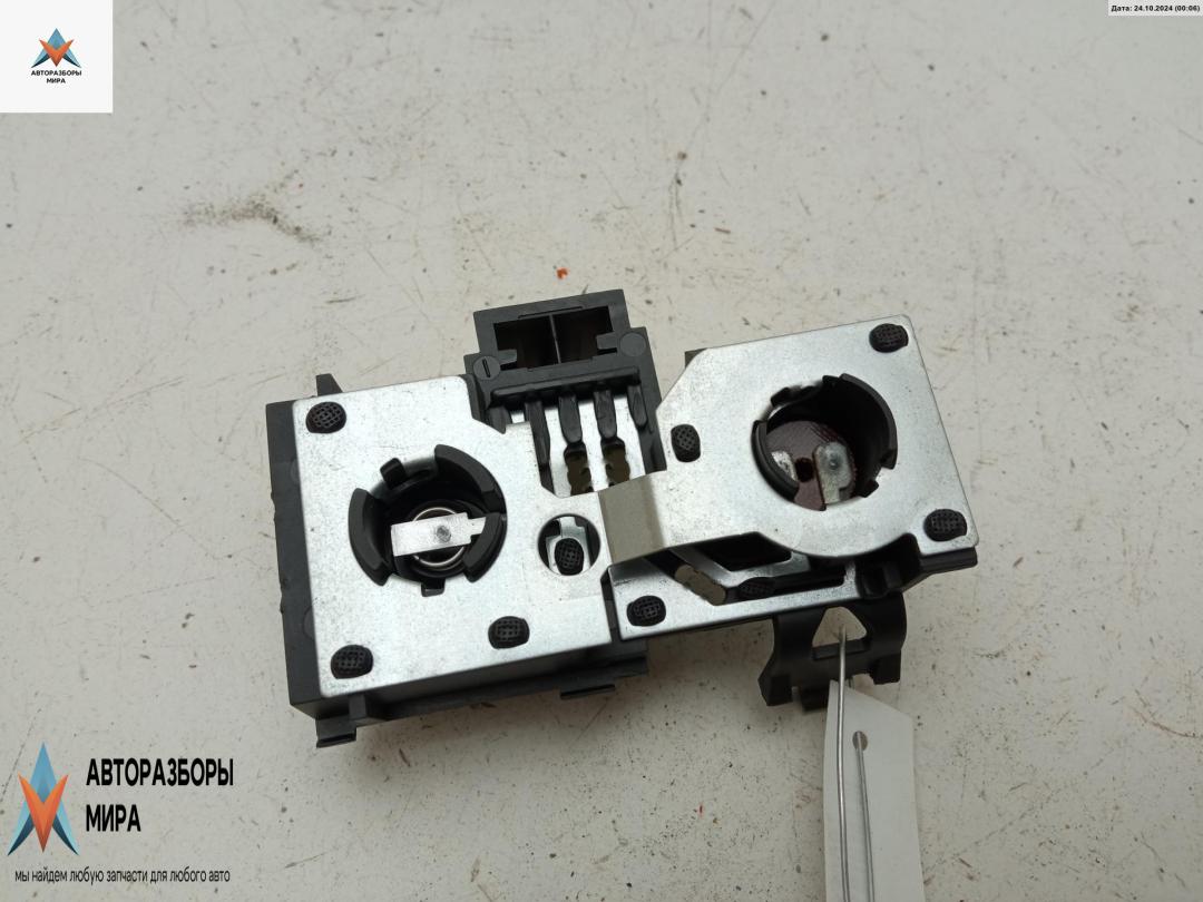 панель заднего левого фонаря Fiat Stilo 1 поколение 2002, 1.6 л., бензин, МКПП, серый, универсал - фото №1