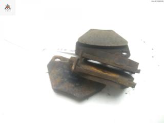 Колодки тормозные задние Toyota Yaris Verso 2001, 1.3 л., бензин, АКПП, красный, минивэн