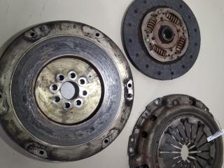 маховик Toyota Avensis 2 поколение (T250) 2003, 1.8 л., бензин, МКПП, серый, универсал